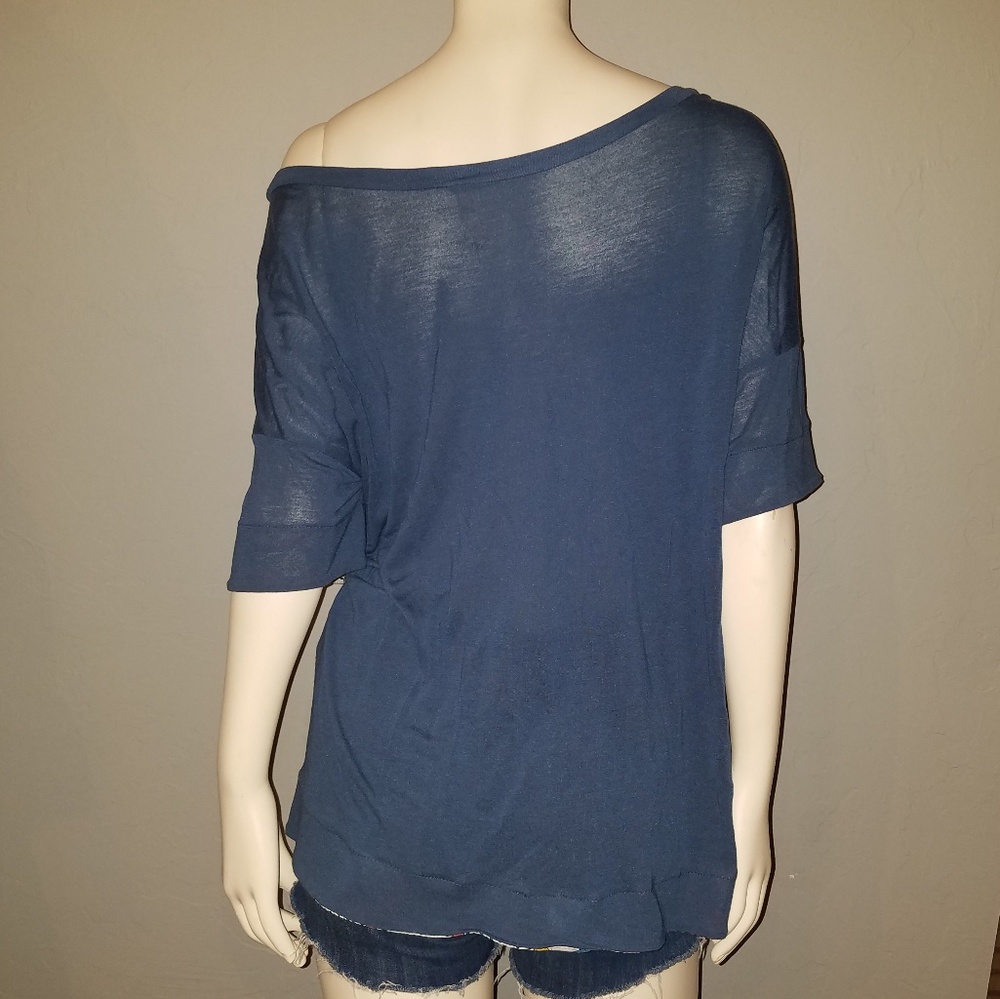 Top - Picture 3 of 3